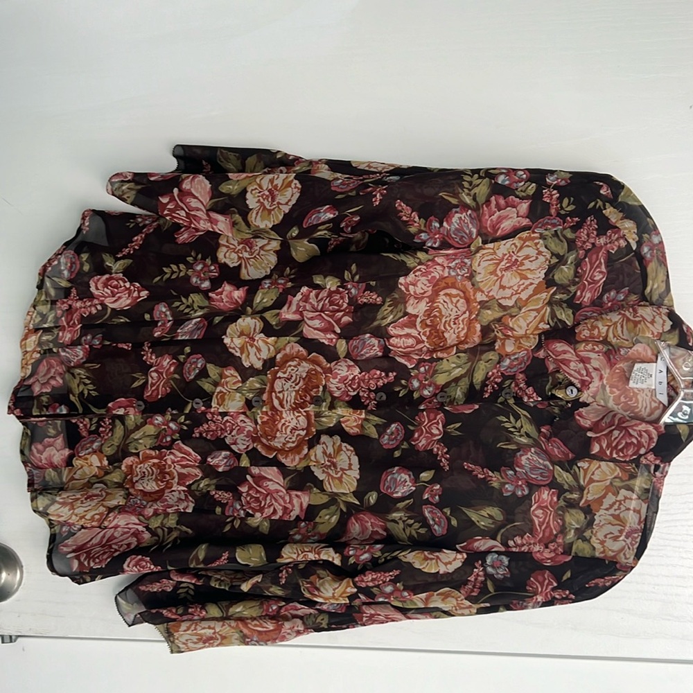 Cabi size medium silk blouse